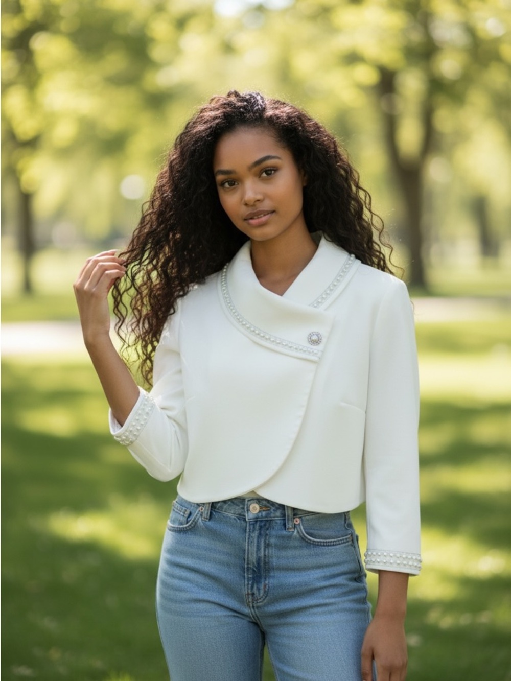 Tahari Ivory Pearl-Trim Cropped Blazer